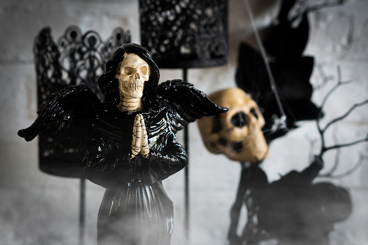 Halloween Decorating Ideas - Grave